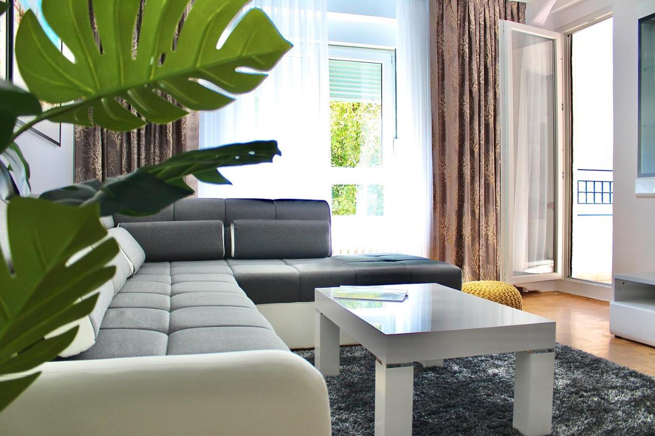Ramonda - New Belgrade Appartement Buitenkant foto
